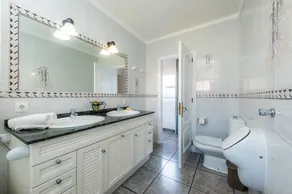 Holiday Home 'Costa den Blau' close to the Beach with Balcony, Terrace & Wi-Fi - Image 3