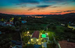 Amazing Home In Zdrelac - Image 3