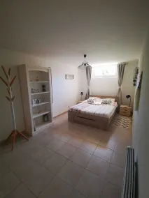 Schöne unabhängige Wohnung beim Eigentümer - Image 5