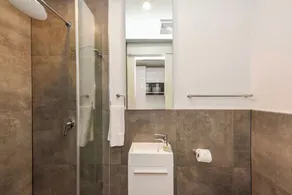 Sandton Studio Apartment | HighSpeed WiFi |SmartTV - Image 4