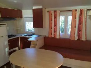 Mobilhome à la Ferme Avec Piscine - Image 4