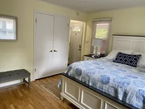Perfectly Located Bright Water Street Condo - Image 5