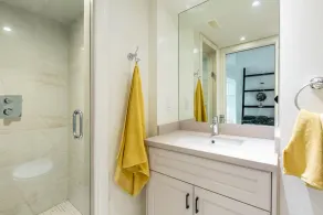 Fully Private Apartment - New Luxury Two Bed Private Apartment By The Lake - Image 3