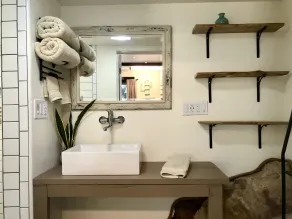 Unique Studio With Bathroom Built Into The Rocks. Dog friendly🐾 & Fire Pit - Image 2