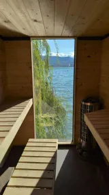 Private Lakefront Beach House off Naramata Bench with sauna and hot tub - Image 4
