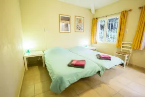 Zwei prächtige Villen (8 Schlafzimmer, 17 Personen) mit großem beheiztem Pool und Tennisplatz - Image 5