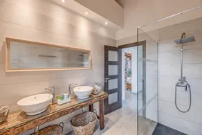 Stunning Villa Can Xesquet with Mountain View, Wi-Fi - Image 2