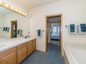 Haus am Ufer des Chelan-Sees im Wapato Point Resort - Image 3