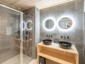 Duplex 125m² pied des pistes avec PARKING, 4 chambres - Image 3