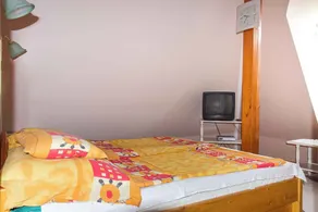 Holiday home in a quiet location with air conditioning and internet - Image 5