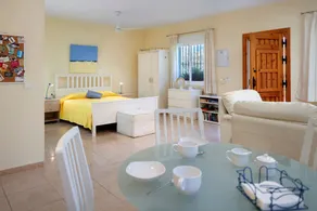 Vacation Home Casita Linda with Sea View, Pool, Wi-Fi & Garden - Image 5
