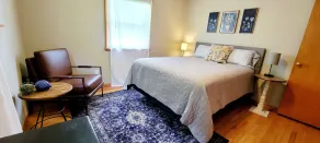 Relax by the river in this 4 bedroom house with firepit- spot our river eagle! - Image 4