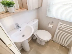 17 SUMMER MEADOWS, pet friendly, country holiday cottage in Ashington - Image 3