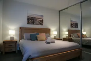 Canal Views - accommodation in Halls Head, Mandurah: dolphins, sunrises and more - Image 5
