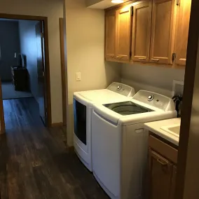5th Steele Place, LLC - Downtown Algoma Condos: Overnight or Extended Stays - Image 2