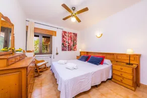 Beautiful Villa with Pool, Wi-Fi, Terraces, Garden and Gorgeous View; Parking Available - Image 5