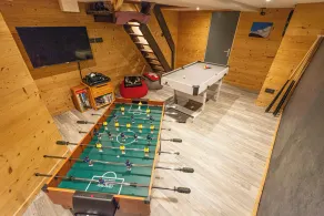 Chalet indépendant, à 350 m du centre de Samoëns, 5 chambres, spa, billard - Image 2