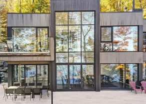 Architect-Designed Lakefront Villa Hot Tub Sleeps 14 - Image 1