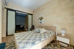 Central and Cosy 2BR Apt in Valletta by Buena Vista - Image 5