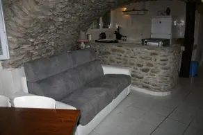 Gite sleeps 2/4 in the large XVIIIth century building of an estate with swimming pool - Image 5