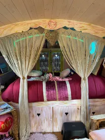 Fully equipped caravan for lovers of peace - Image 3