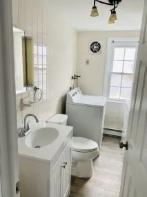 Elegant and Bright Ocean Block Home w/ Private Balcony, BBQ & Patio - Image 2