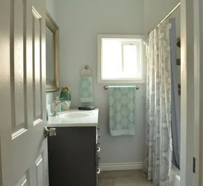 Renovated, 1,350 sq ft home central to L.A & O.C Property overview - Image 2