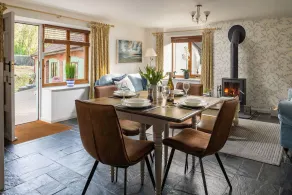 A stone cottage that sleeps 3 guests  in 1 bedroom - Image 4