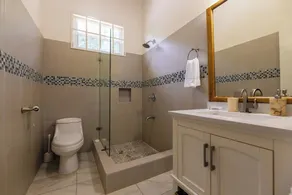 Walk to Beach Villa w/ Stunning Ocean Views - Image 5