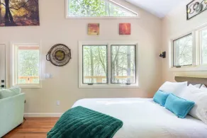 Maple Treehouse Cabin - Rustic Luxury Near Asheville - Image 5