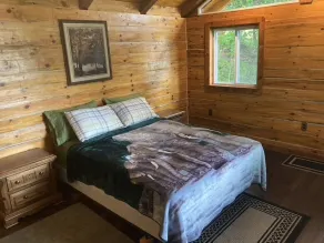 Unique secluded Log Cabin on Private Spring fed lake - Image 5