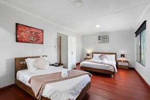 Três Bdrm Family-Friendly Home perto de Murray River & Cactus Country, acomoda 10 - Image 3