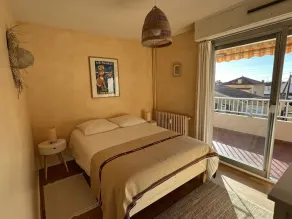 Appartement provençal avec terrasse & jardin privatif - vue \"échappée mer\" - Image 4