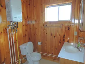 Charmerende vandudsigt 3 soveværelser / 1 bad hytte nr. 10 - Image 4