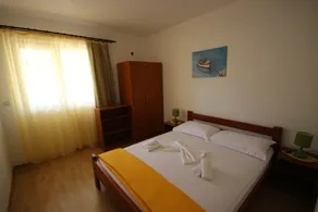 Three bedroom apartment near beach Cove Prapratna - Prapatna, Hvar (A-5704-a) - Image 4