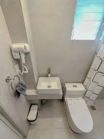 Fully Furnished 2BR Newly Renovated Apartment by the White Beach - 1min walk from door step - Image 3