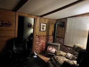 2-Bedroom Cabin w/ Dock on Pristine Fishing Lake – Perfect Summer Getaway! - Image 2