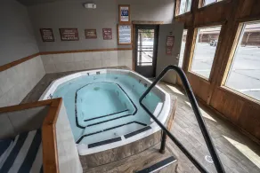 Red Stone Inn - Image 5
