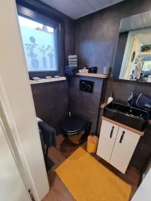 Tiny house with a view of nature - Image 2