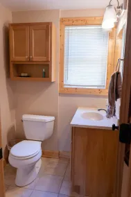 Waterfront Quiet Cottage - Image 3
