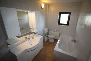 Holiday house EifelNatur 1 - spacious house in the Vulkaneifel - Image 2