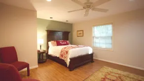 Corporate STR rental, Home away from home, minutes to Rice U Med center/ NRG - Image 5