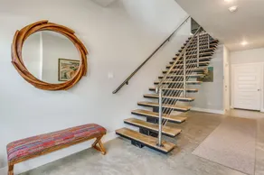 MODERN & SPACIOUS RENTAL IN DOWNTOWN FT WORTH'S SOUTHSIDE, WALK TO EVERYTHING! - Image 4