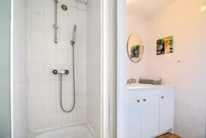 Appartement 'Studio avec Jardin à Bagneres' avec vue sur les montagnes, terrasse privée et Wi-Fi - Image 2
