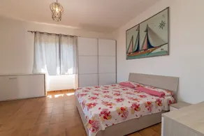 Grande Appartamento with Hills View, Wi-Fi & Terrace - Image 5