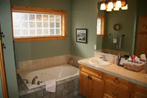 Executive Lodge Home - Image 2