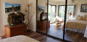 Foothill Retreat in the Sierra Nevada Mountains - Image 3