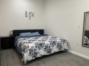 Newly Remodeled Private Studio Home - Image 4