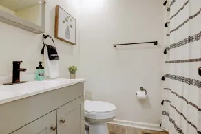 Large 4BR house w/ a Downstairs Bedroom! Fenced Yard+Dog friendly+WFH - Image 5