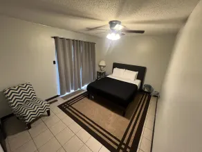 Conveniently located duplex! - Image 5